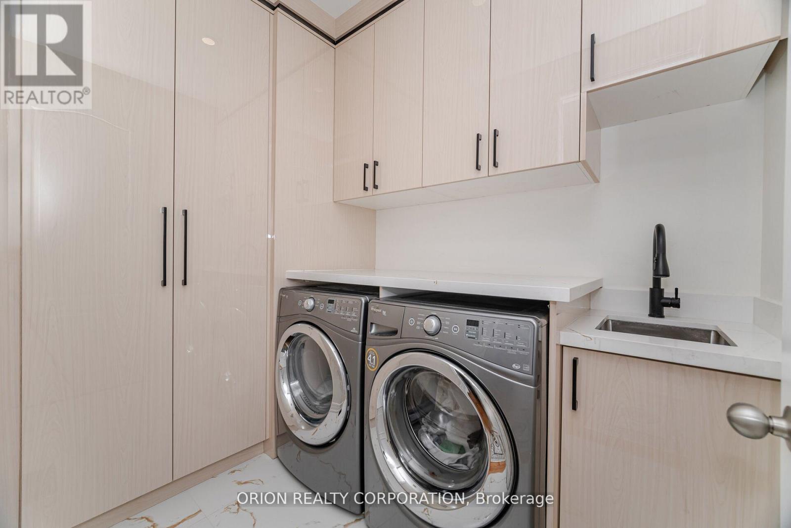 802 Miltonbrook Crescent, Milton, Ontario  L9T 8N3 - Photo 14 - W12562898