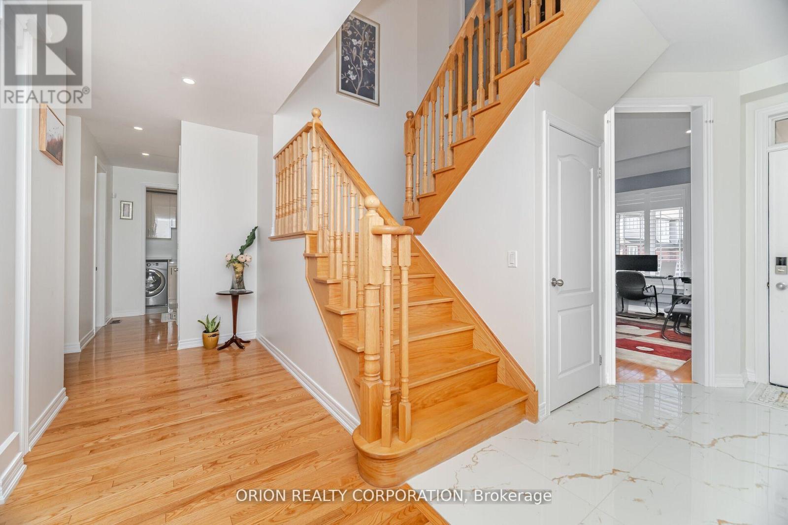 802 Miltonbrook Crescent, Milton, Ontario  L9T 8N3 - Photo 16 - W12562898