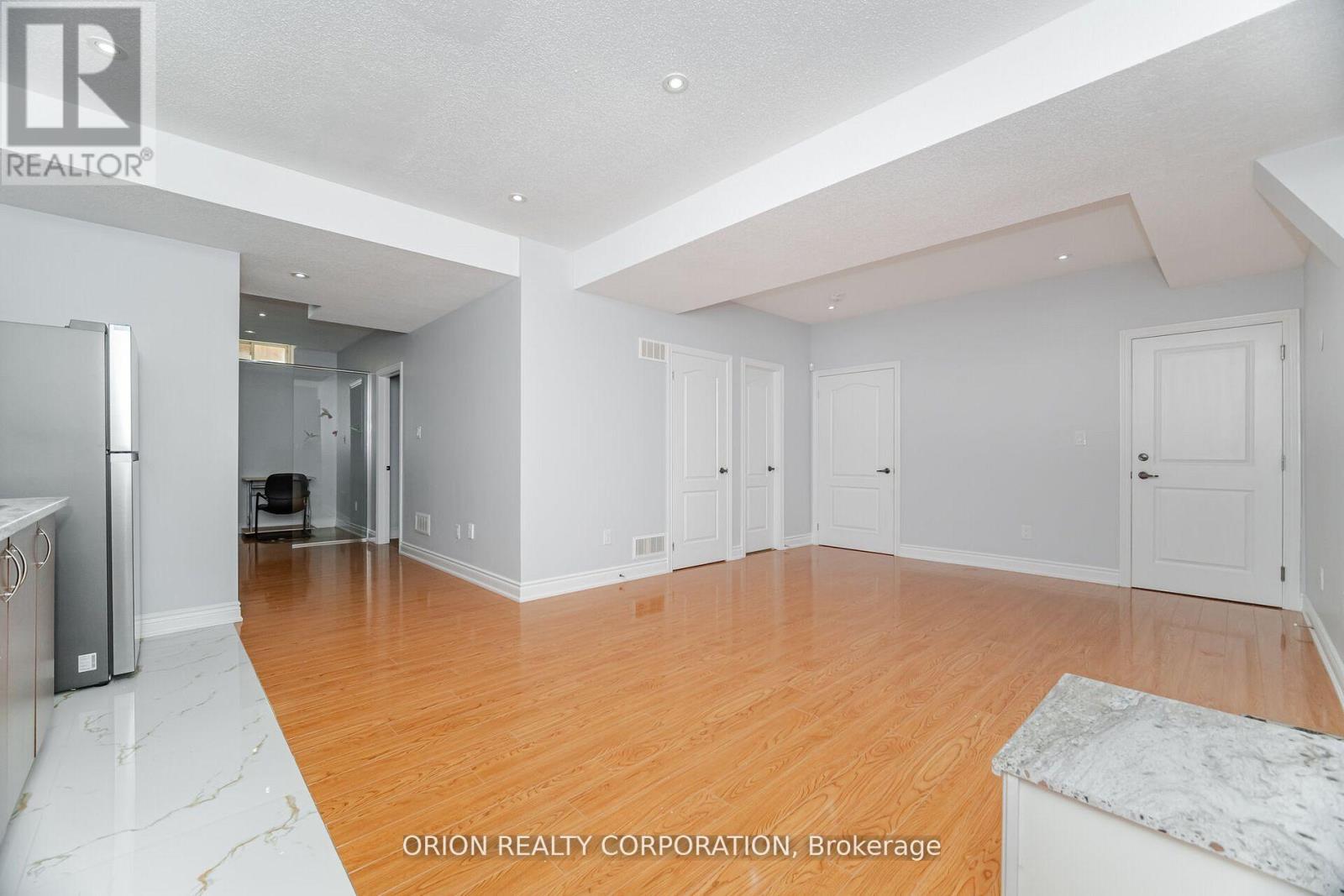 802 Miltonbrook Crescent, Milton, Ontario  L9T 8N3 - Photo 25 - W12562898