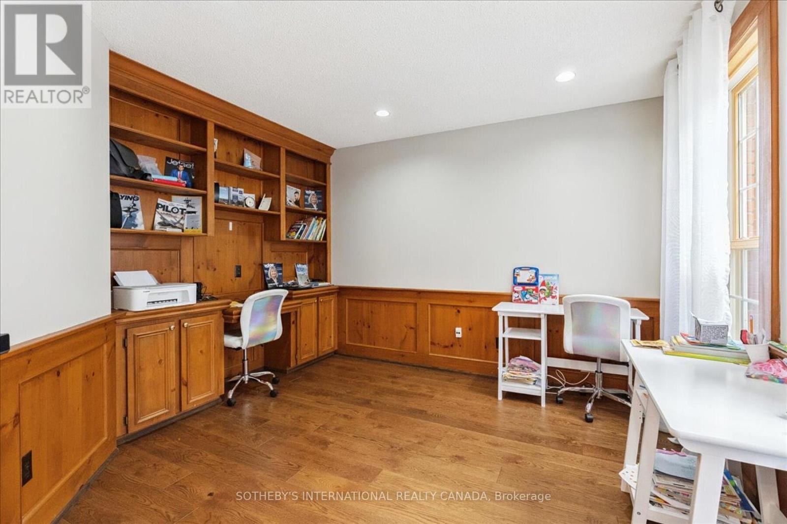 43 Shore Gardens, Oakville, Ontario  L6L 5Z2 - Photo 10 - W12562914