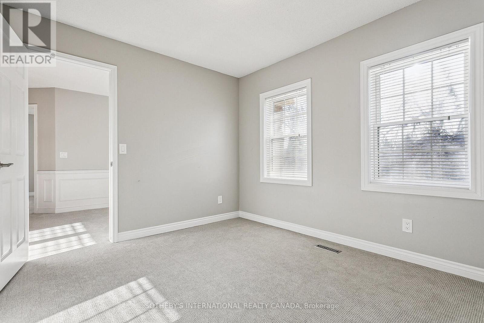 43 Shore Gardens, Oakville, Ontario  L6L 5Z2 - Photo 14 - W12562914