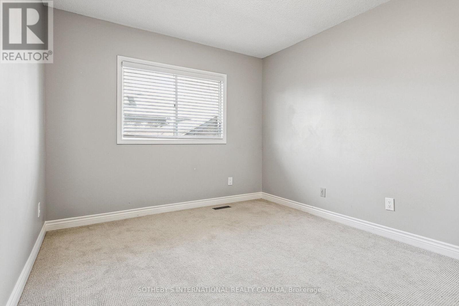 43 Shore Gardens, Oakville, Ontario  L6L 5Z2 - Photo 21 - W12562914