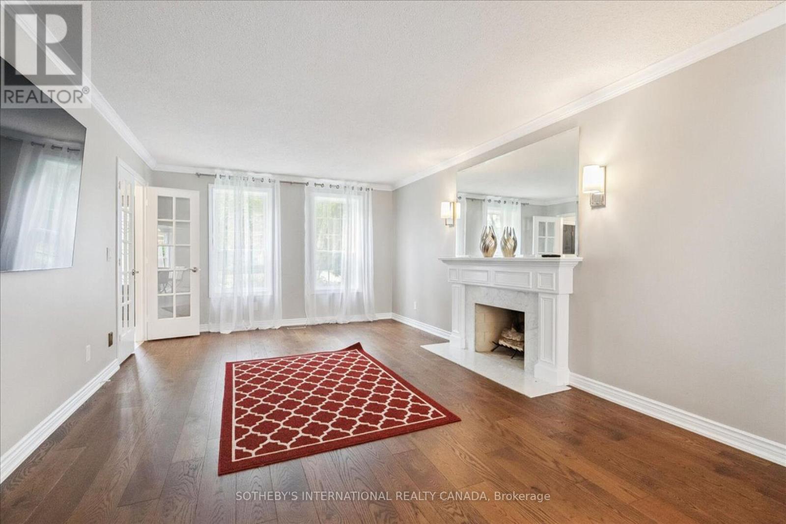 43 Shore Gardens, Oakville, Ontario  L6L 5Z2 - Photo 5 - W12562914