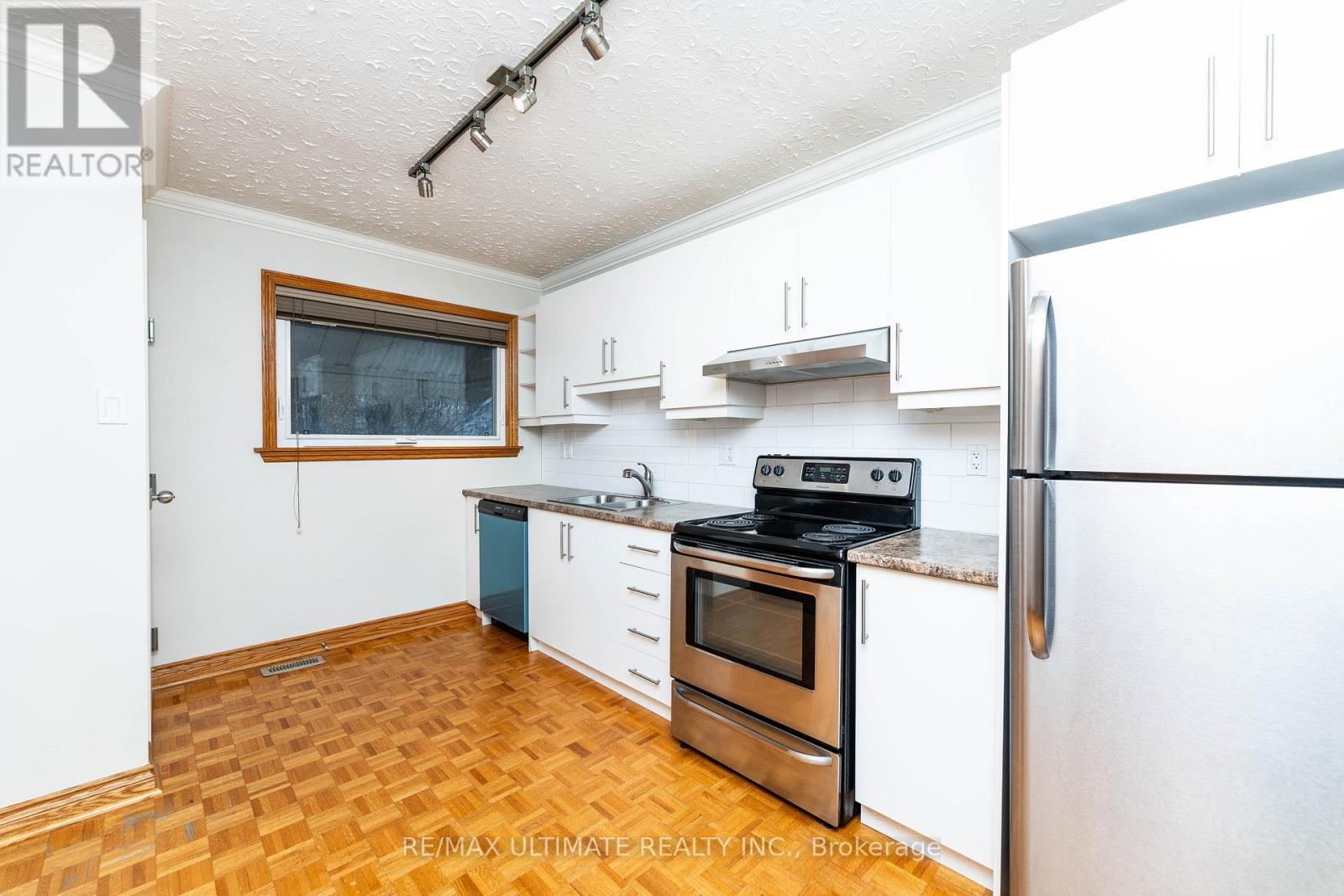 Main - 448 Salem Avenue N, Toronto, Ontario  M6H 3C9 - Photo 5 - W12562924