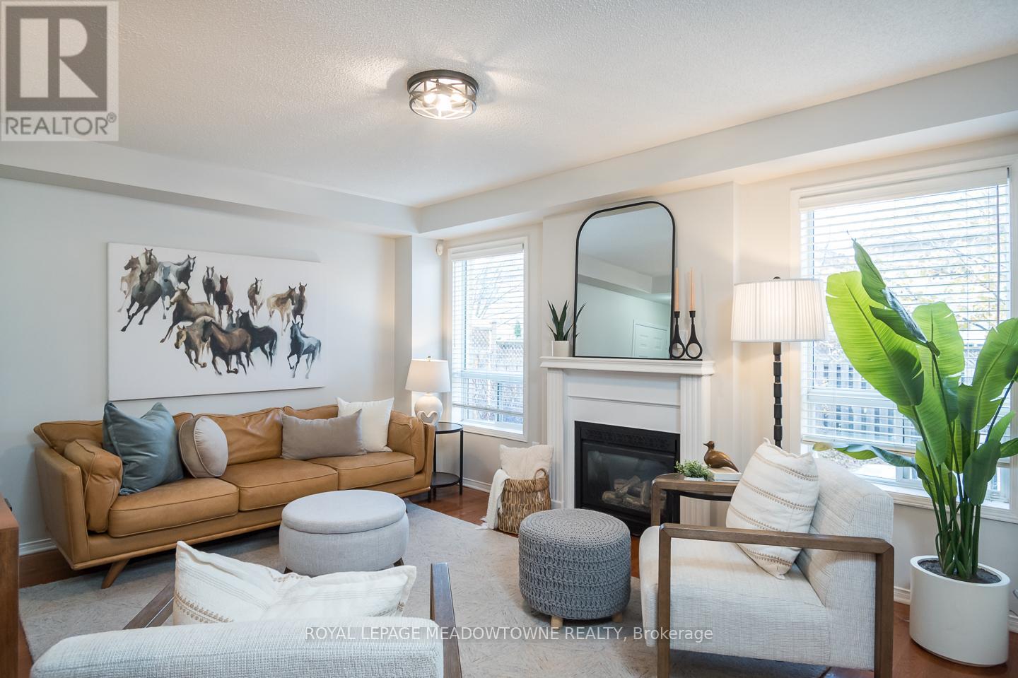 1215 Newell Street, Milton, Ontario L9T 5R5 - Photo 11 - W12562926