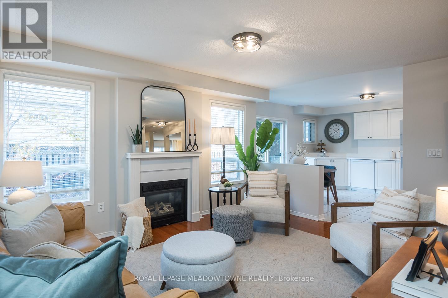 1215 Newell Street, Milton, Ontario L9T 5R5 - Photo 13 - W12562926