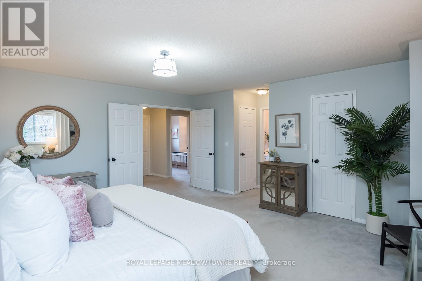 1215 Newell Street, Milton, Ontario L9T 5R5 - Photo 21 - W12562926