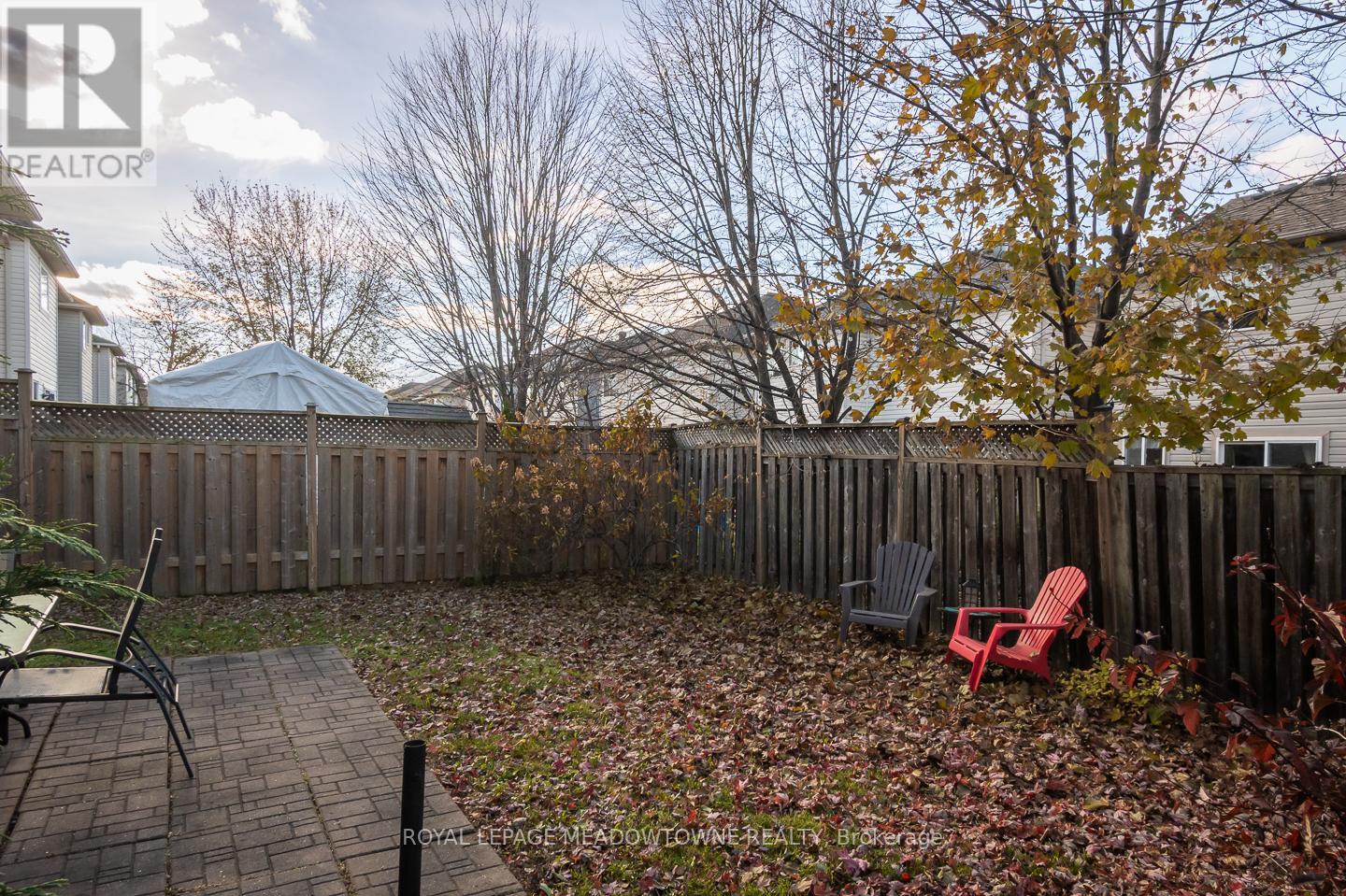 1215 Newell Street, Milton, Ontario L9T 5R5 - Photo 34 - W12562926