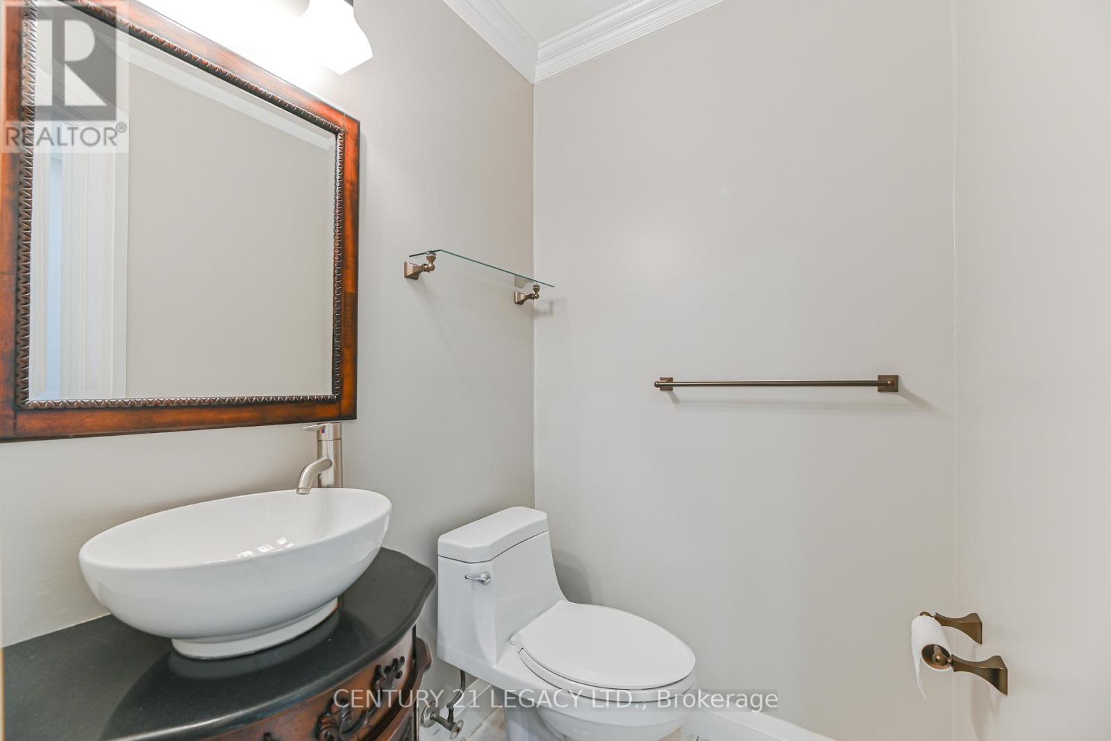 497 Winfield Terrace, Mississauga, Ontario  L5R 3V1 - Photo 14 - W12562942