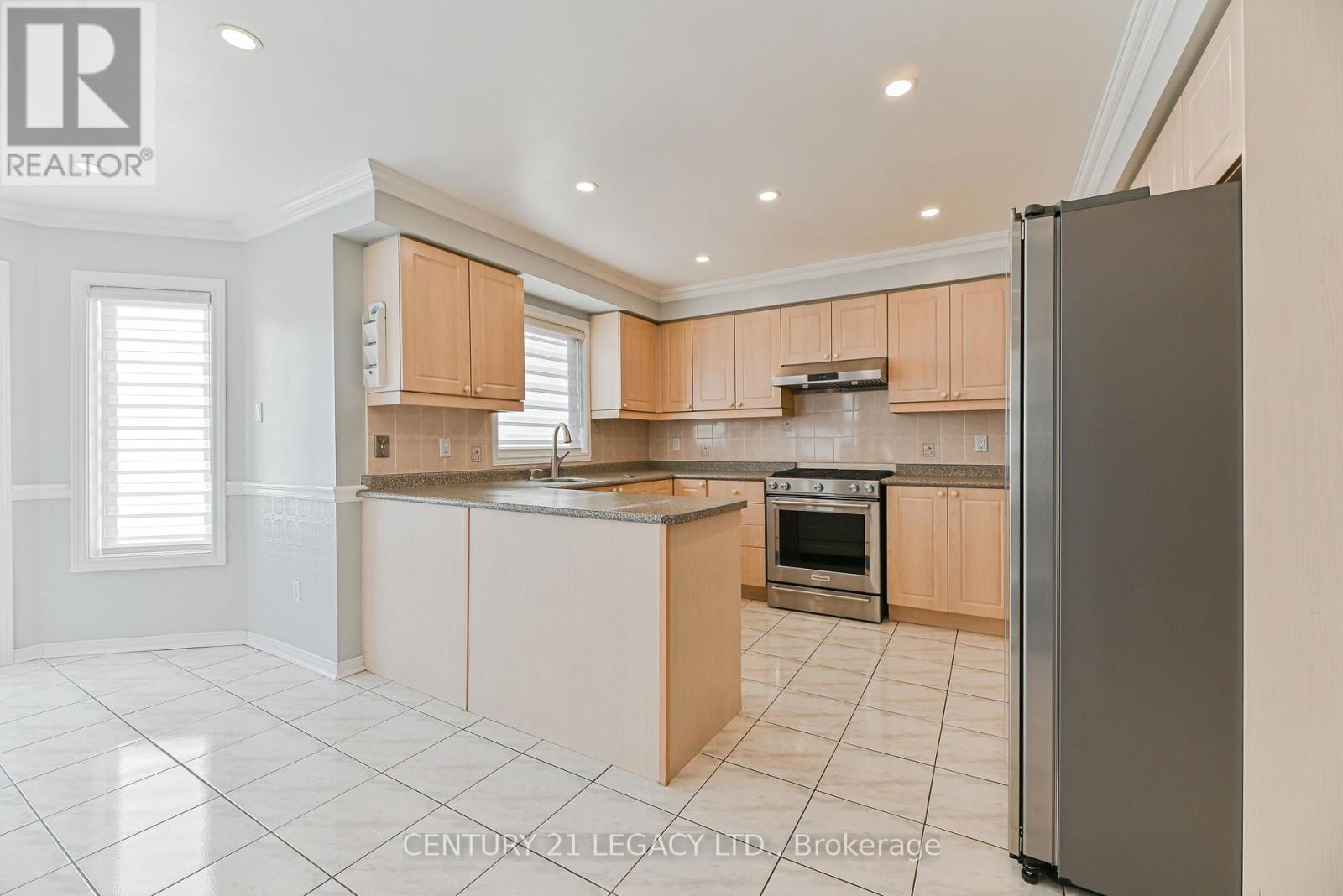 497 Winfield Terrace, Mississauga, Ontario  L5R 3V1 - Photo 15 - W12562942