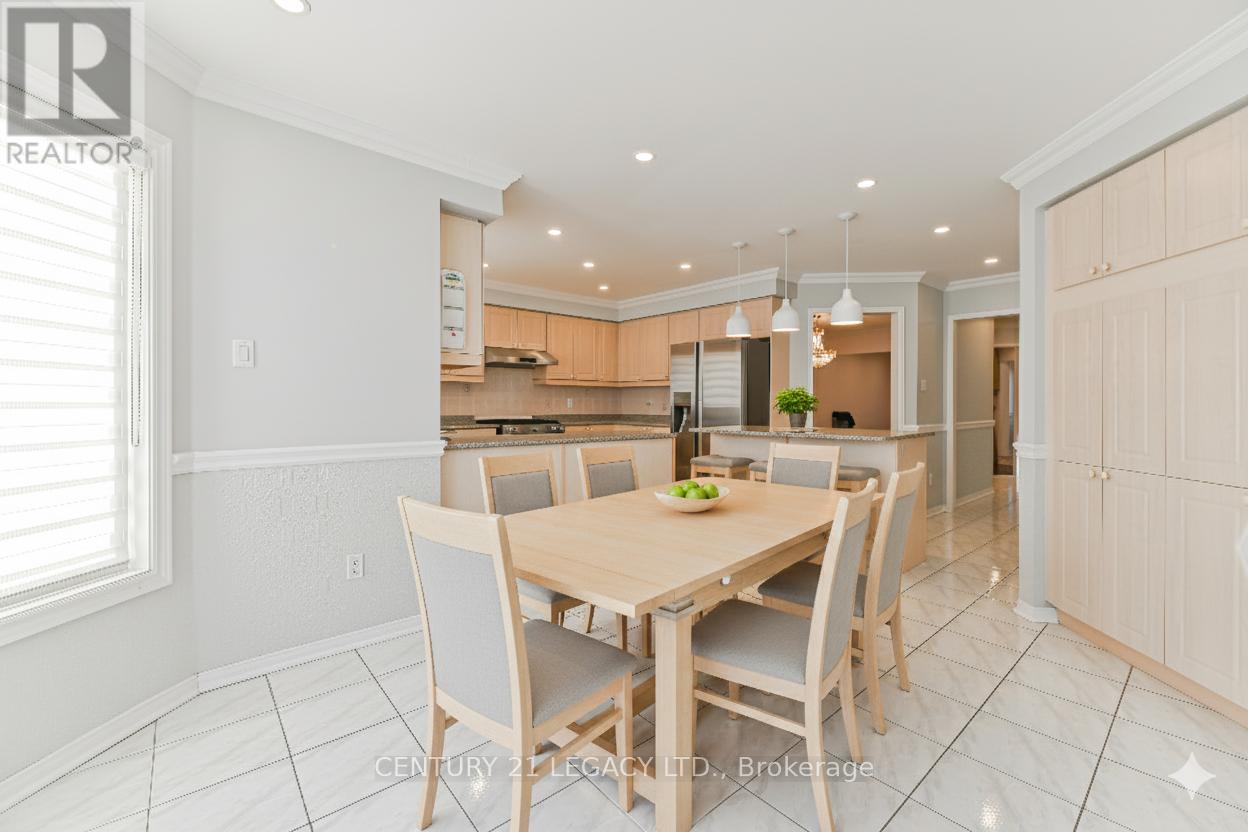 497 Winfield Terrace, Mississauga, Ontario  L5R 3V1 - Photo 17 - W12562942