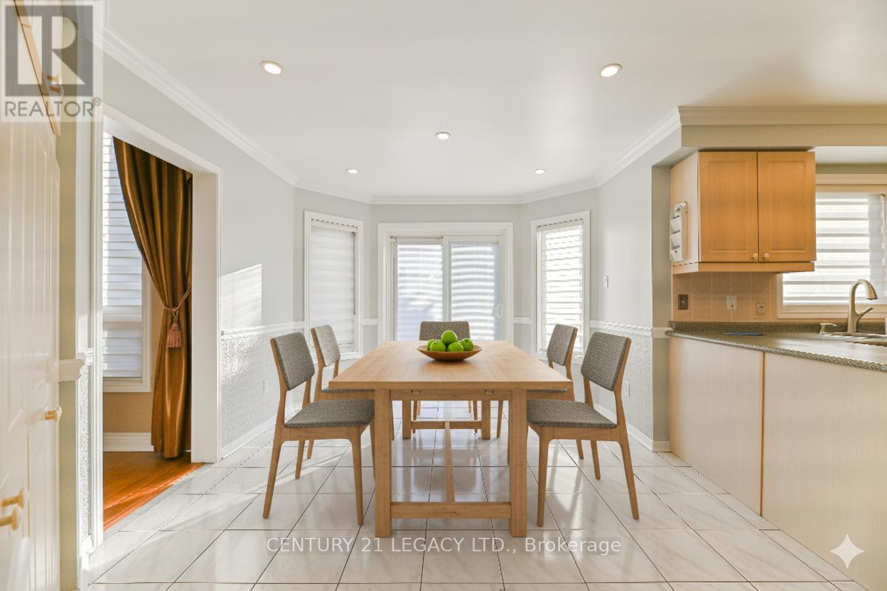 497 Winfield Terrace, Mississauga, Ontario  L5R 3V1 - Photo 18 - W12562942