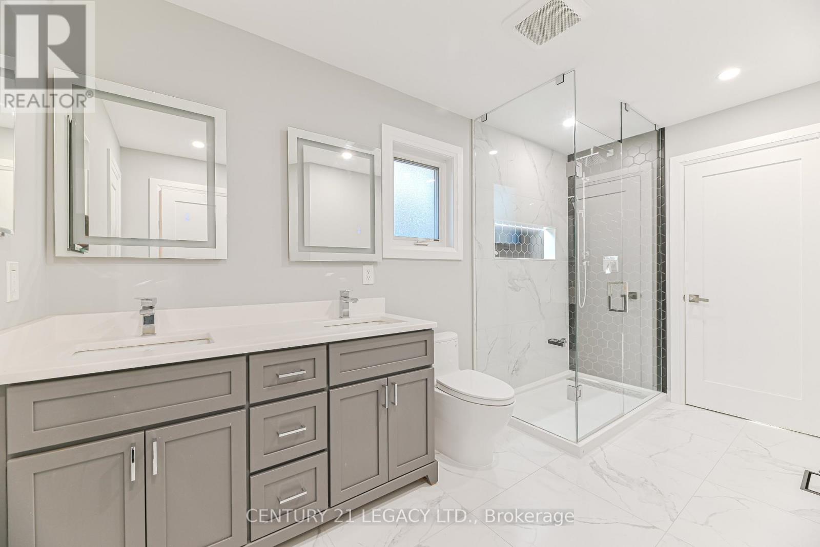 497 Winfield Terrace, Mississauga, Ontario  L5R 3V1 - Photo 30 - W12562942