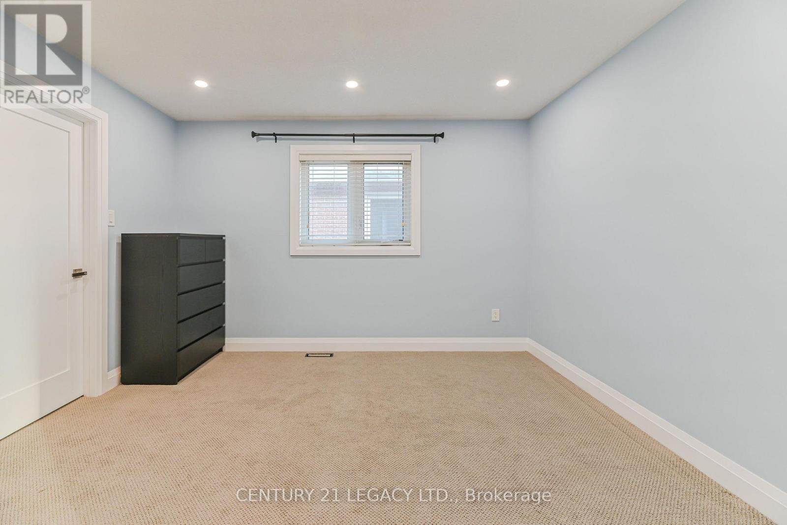 497 Winfield Terrace, Mississauga, Ontario  L5R 3V1 - Photo 32 - W12562942