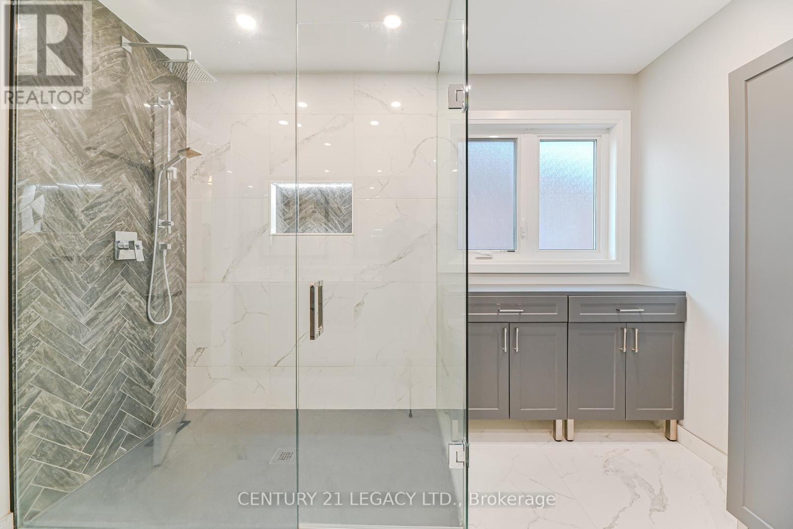 497 Winfield Terrace, Mississauga, Ontario  L5R 3V1 - Photo 44 - W12562942