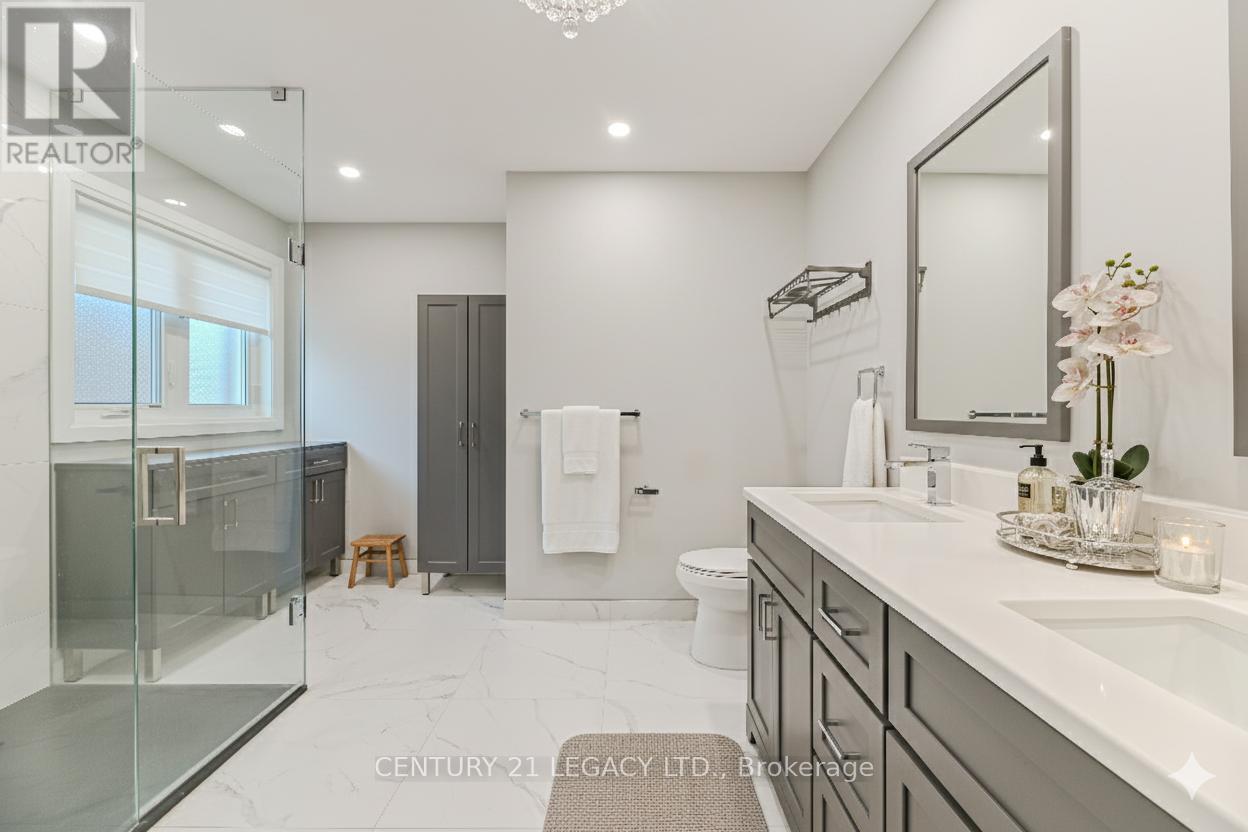 497 Winfield Terrace, Mississauga, Ontario  L5R 3V1 - Photo 45 - W12562942