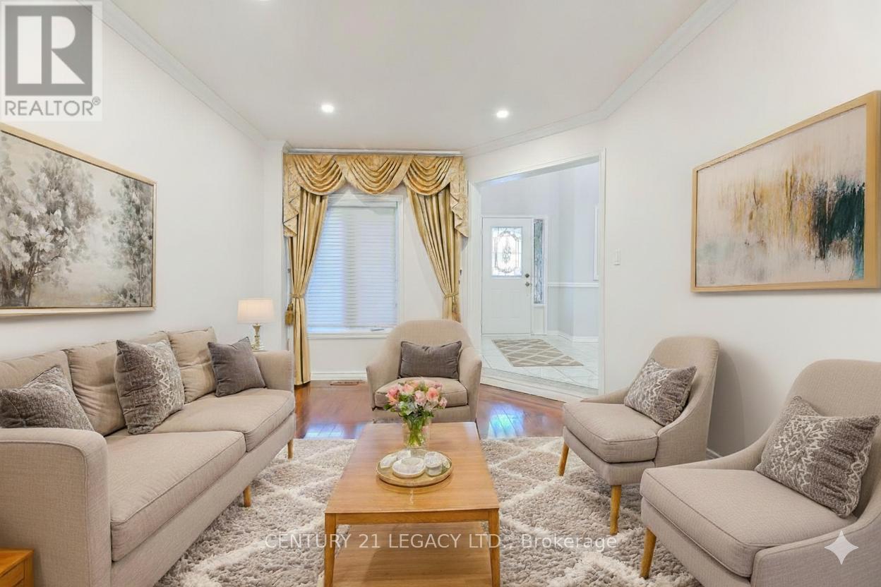 497 Winfield Terrace, Mississauga, Ontario  L5R 3V1 - Photo 7 - W12562942