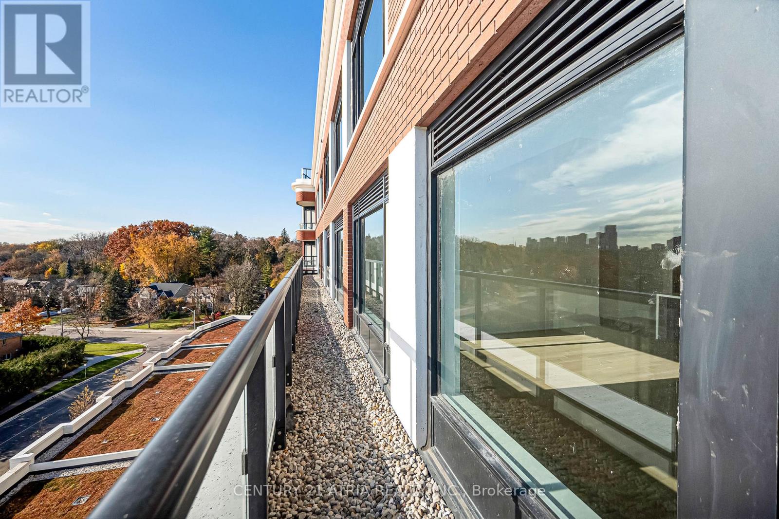 606 - 259 The Kingsway, Toronto, Ontario  M9A 0G2 - Photo 31 - W12562944