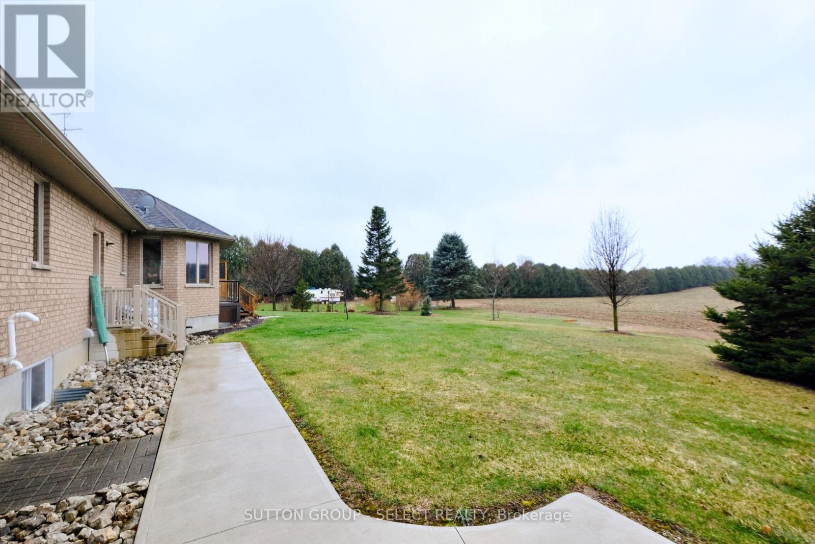 7284 Calvert Drive, Strathroy-Caradoc, Ontario  N7G 3H5 - Photo 49 - X12562992