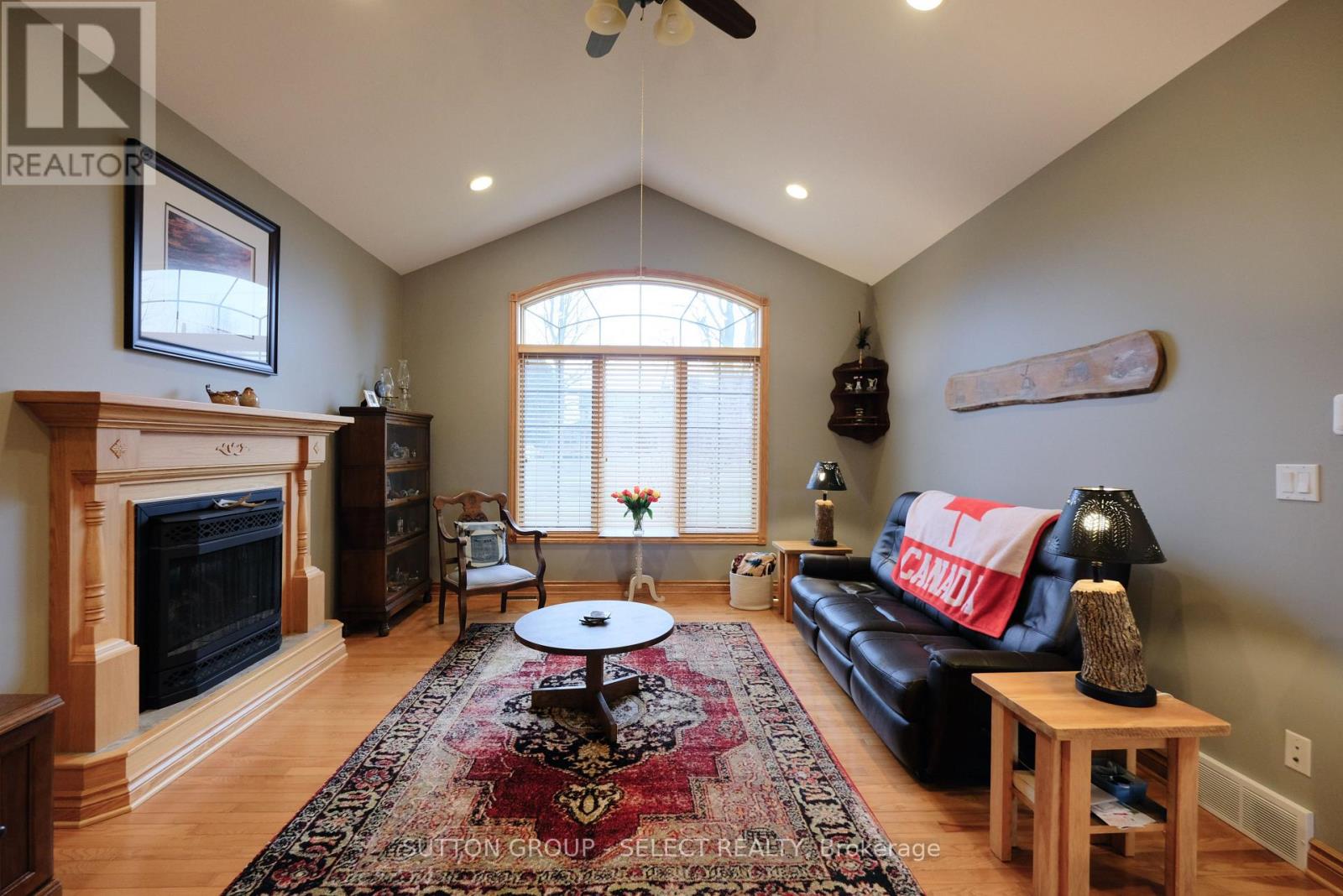 7284 Calvert Drive, Strathroy-Caradoc, Ontario  N7G 3H5 - Photo 7 - X12562992