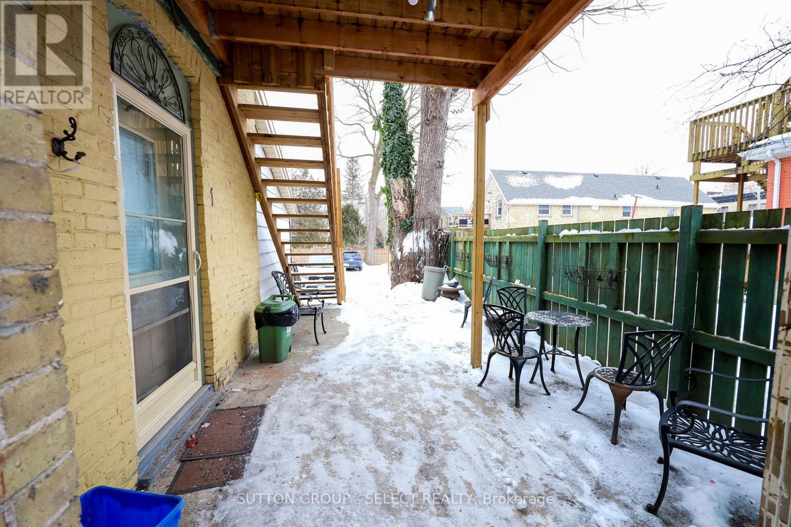 552 Adelaide Street N, London East, Ontario  N6B 3J5 - Photo 8 - X12563014