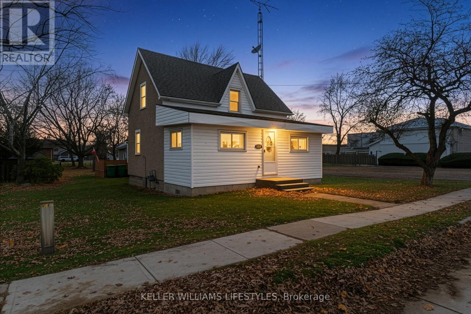 150 Mcrae Street, Southwest Middlesex, Ontario  N0L 1M0 - Photo 1 - X12563224