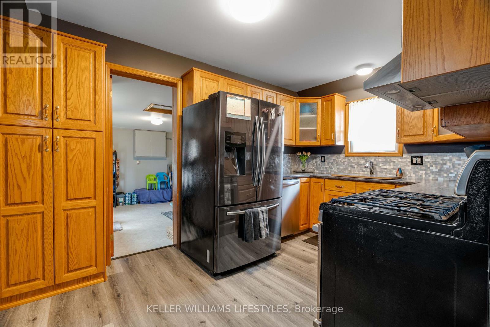 150 Mcrae Street, Southwest Middlesex, Ontario  N0L 1M0 - Photo 12 - X12563224