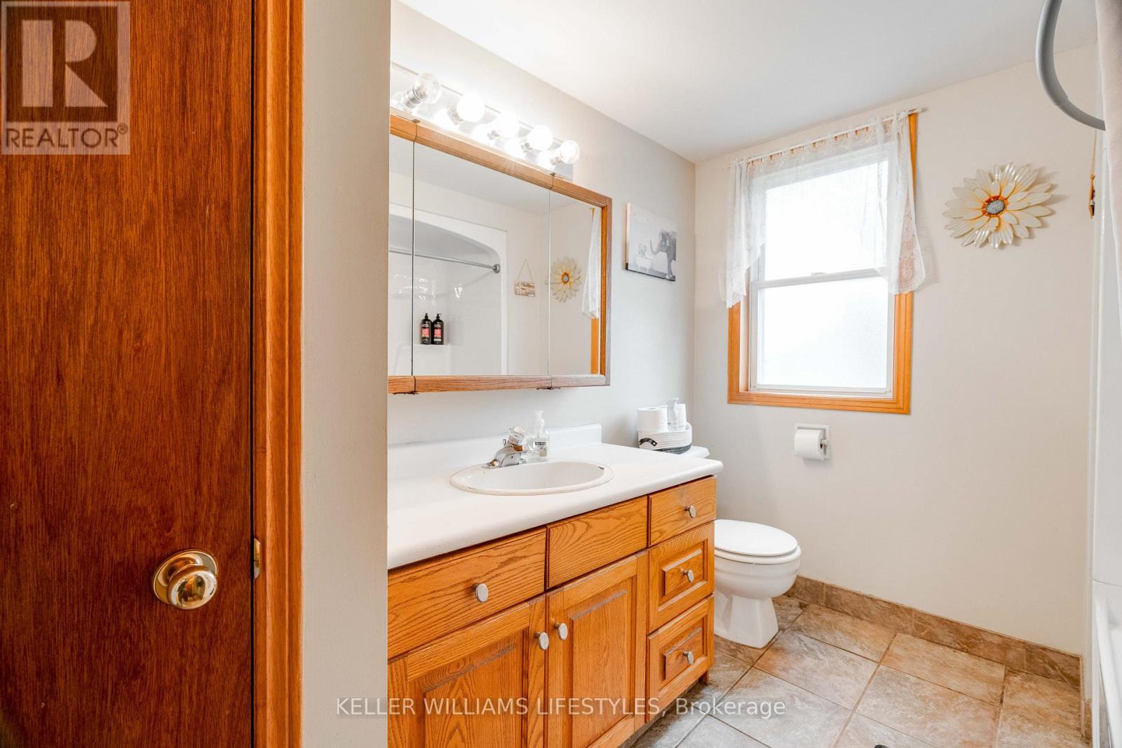 150 Mcrae Street, Southwest Middlesex, Ontario  N0L 1M0 - Photo 28 - X12563224