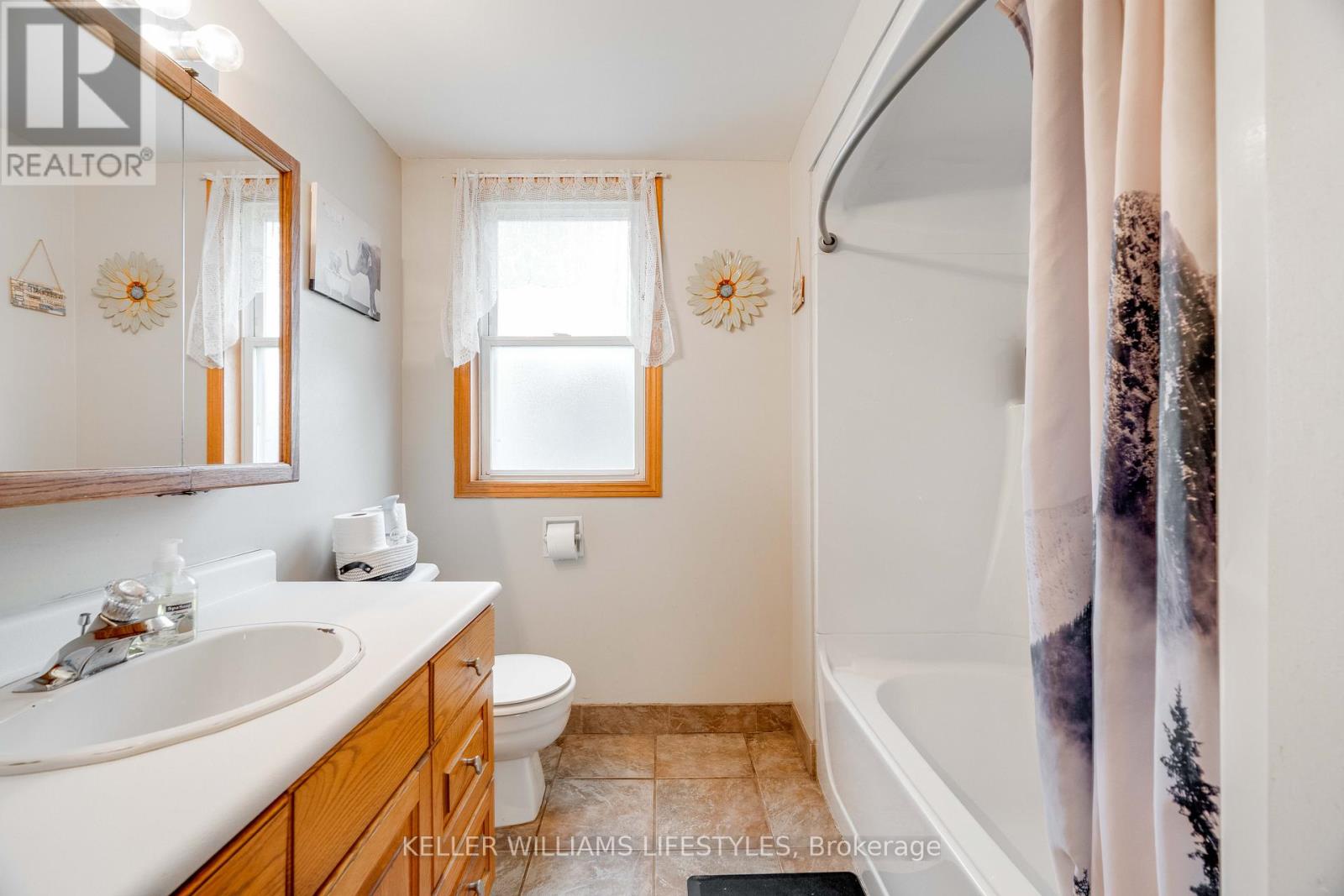 150 Mcrae Street, Southwest Middlesex, Ontario  N0L 1M0 - Photo 29 - X12563224