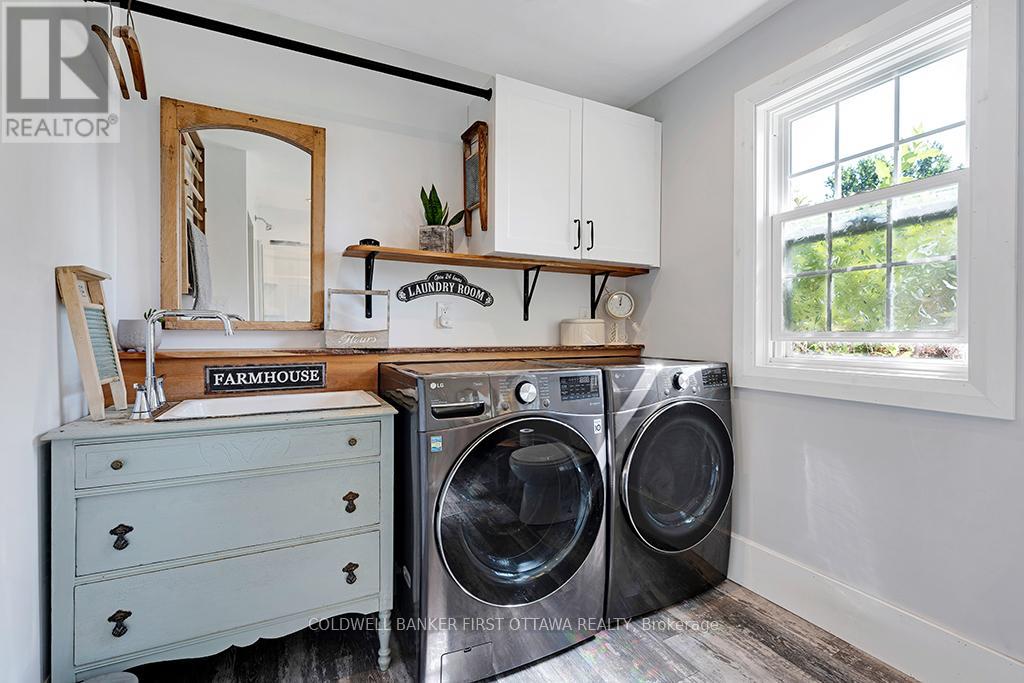 4 Station Road, Rideau Lakes, Ontario  K0G 1V0 - Photo 10 - X12563076