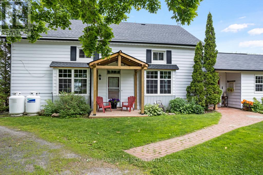 4 Station Road, Rideau Lakes, Ontario  K0G 1V0 - Photo 2 - X12563076