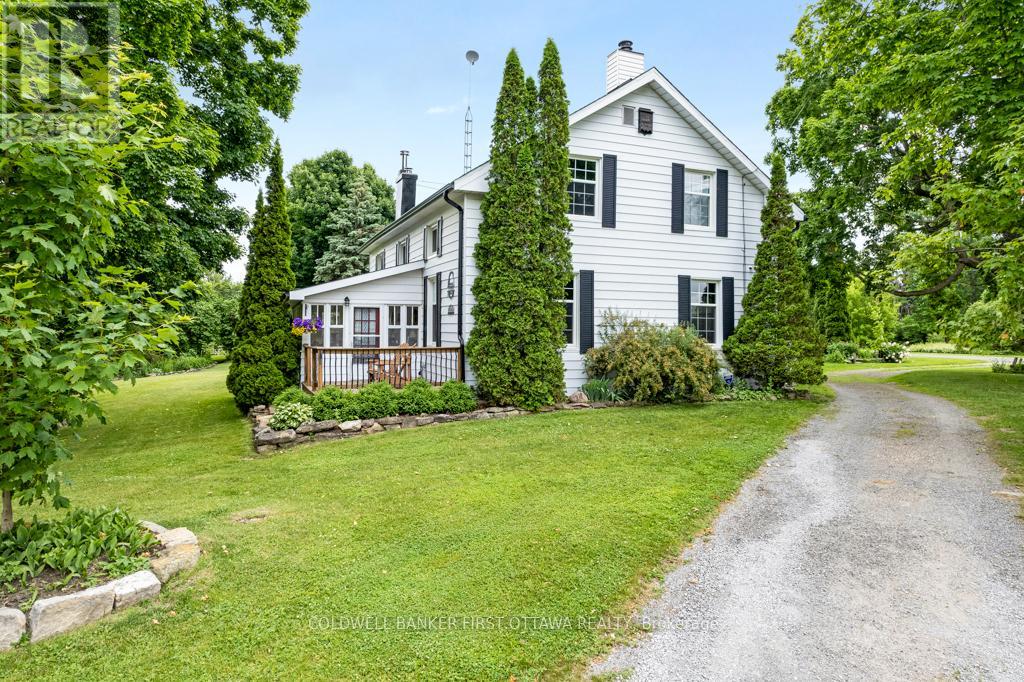 4 Station Road, Rideau Lakes, Ontario  K0G 1V0 - Photo 42 - X12563076