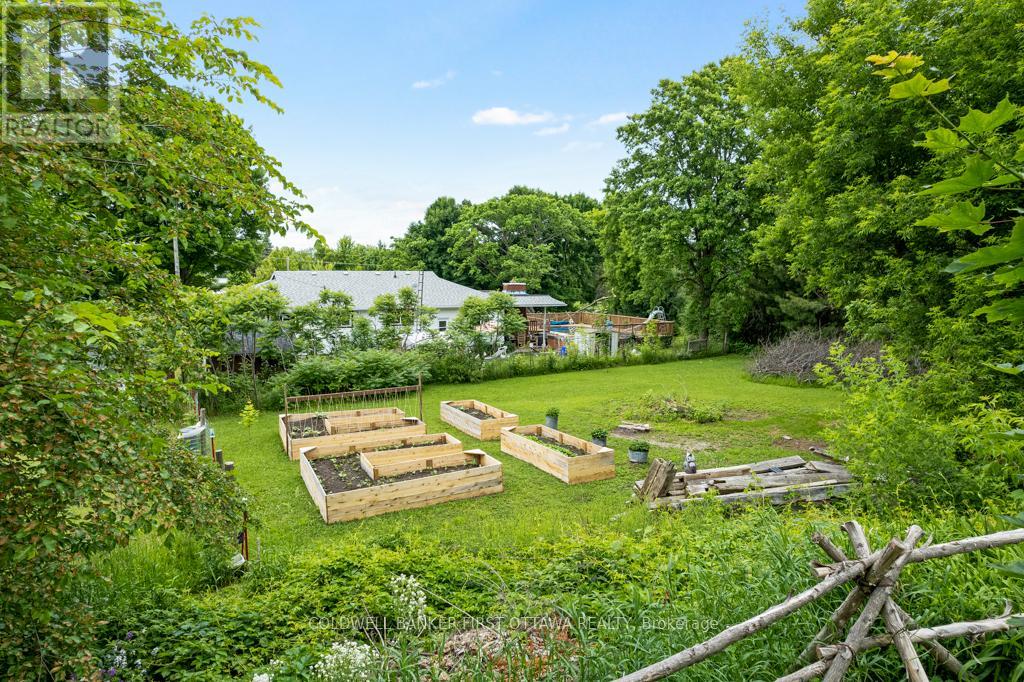 4 Station Road, Rideau Lakes, Ontario  K0G 1V0 - Photo 47 - X12563076