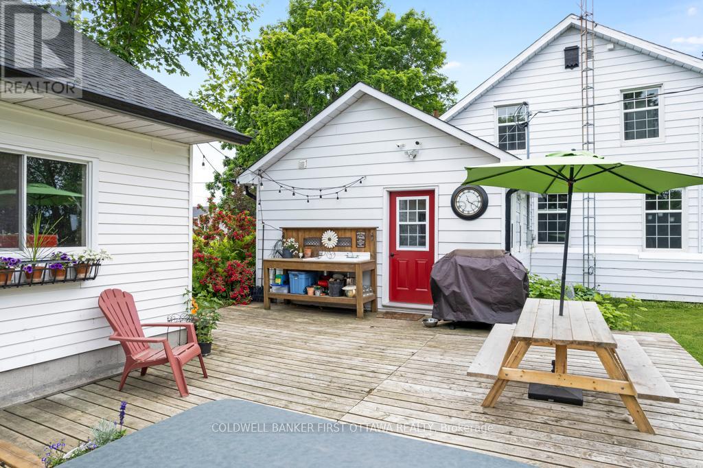 4 Station Road, Rideau Lakes, Ontario  K0G 1V0 - Photo 50 - X12563076
