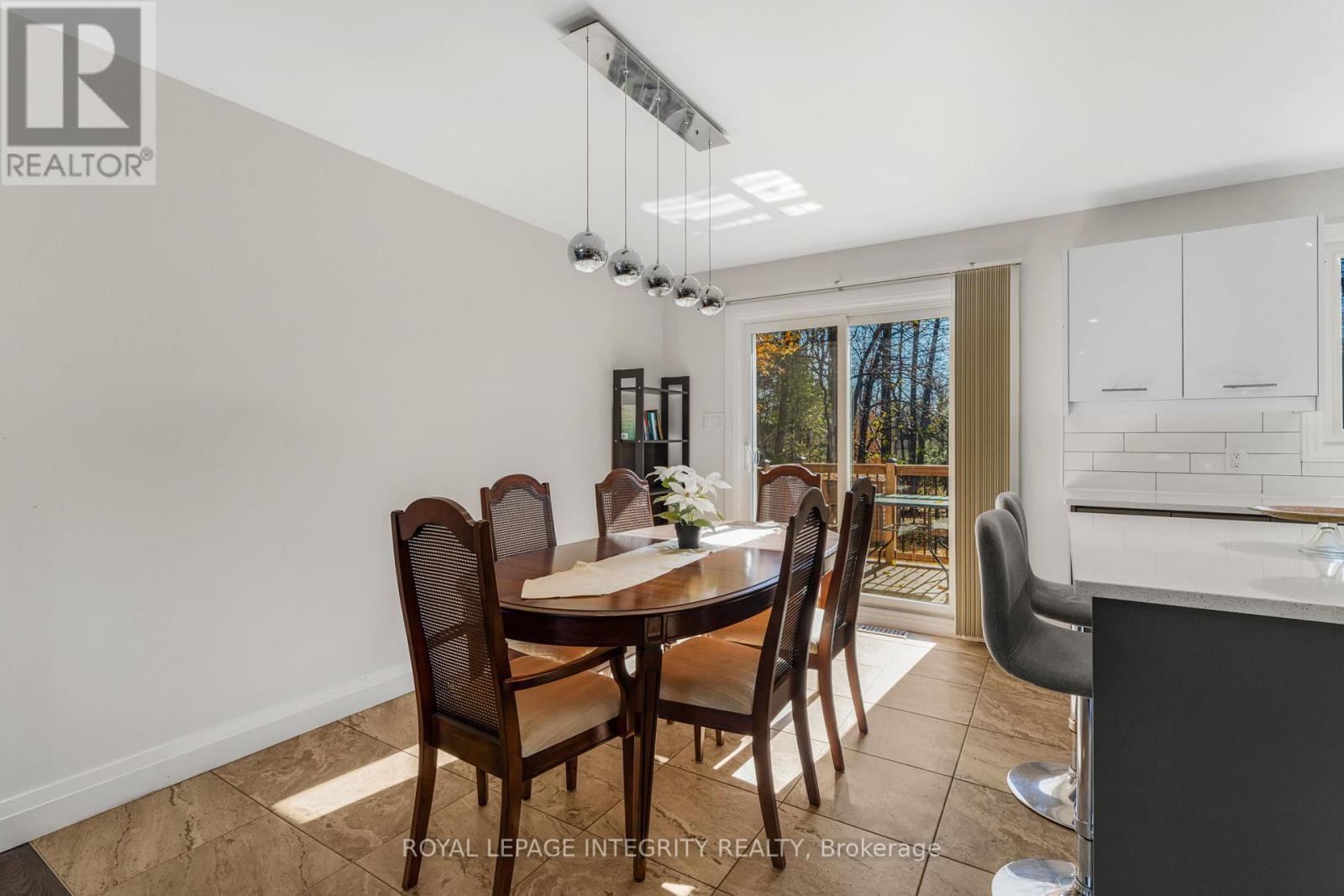 220 Agathe Street, Clarence-Rockland, Ontario  K4K 1K7 - Photo 7 - X12563108