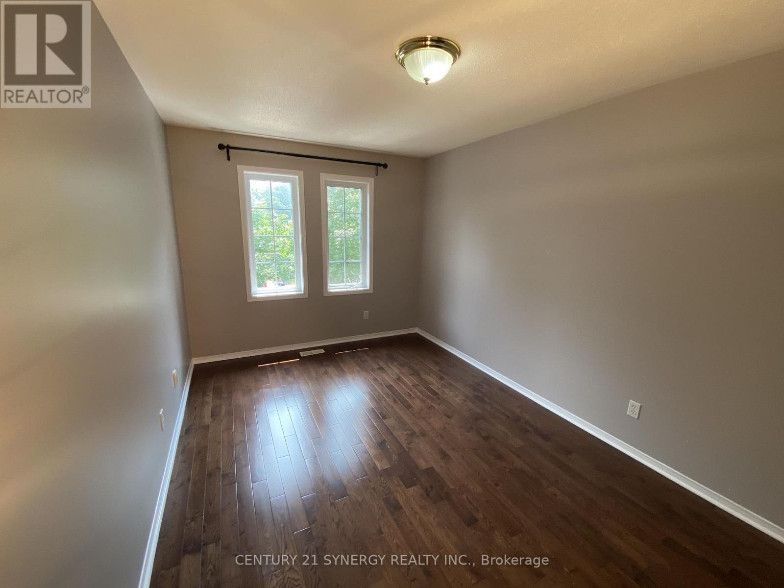 11 Landover Crescent, Ottawa, Ontario  K2M 2W3 - Photo 17 - X12563134