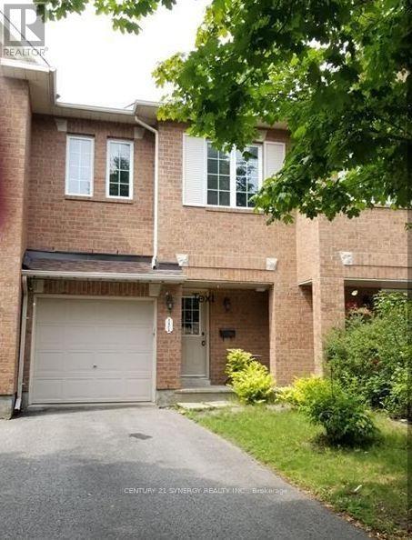 11 Landover Crescent, Ottawa, Ontario  K2M 2W3 - Photo 3 - X12563134