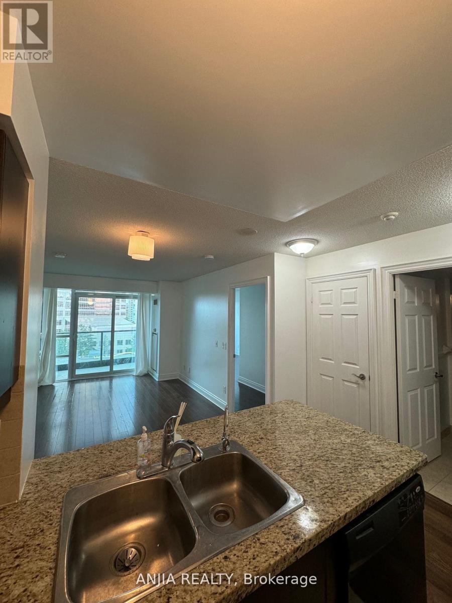 721 - 25 Greenview Avenue, Toronto, Ontario  M2M 1R2 - Photo 6 - C12327609