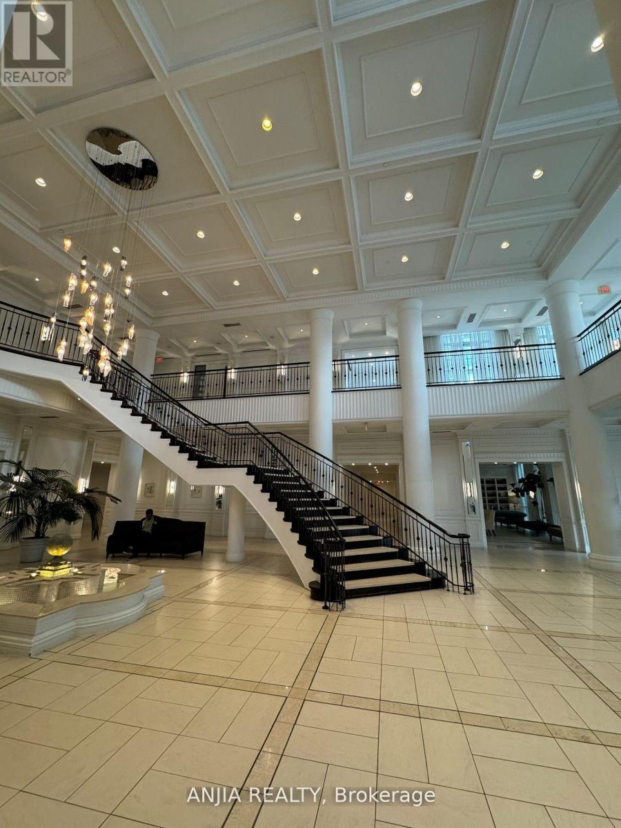 721 - 25 Greenview Avenue, Toronto, Ontario  M2M 1R2 - Photo 2 - C12327609