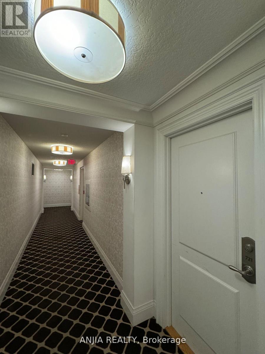 721 - 25 Greenview Avenue, Toronto, Ontario  M2M 1R2 - Photo 3 - C12327609