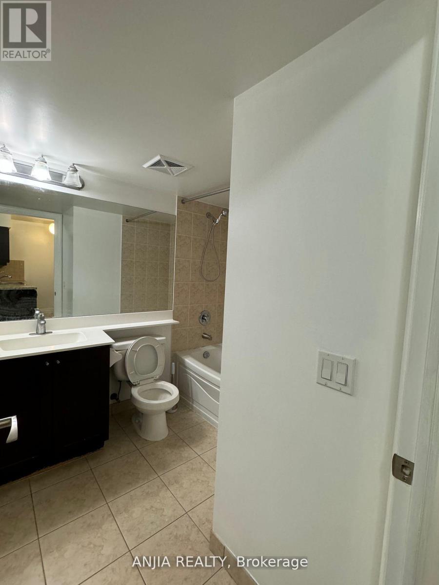 721 - 25 Greenview Avenue, Toronto, Ontario  M2M 1R2 - Photo 8 - C12327609