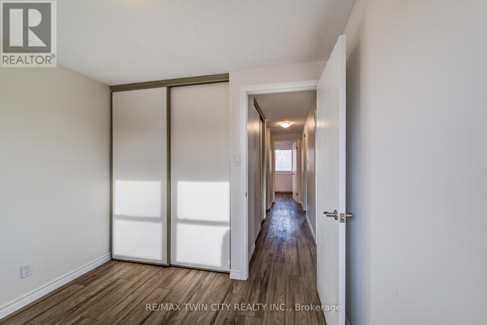 66 Charles Best Place, Kitchener, Ontario  N2M 5A3 - Photo 31 - X12562908