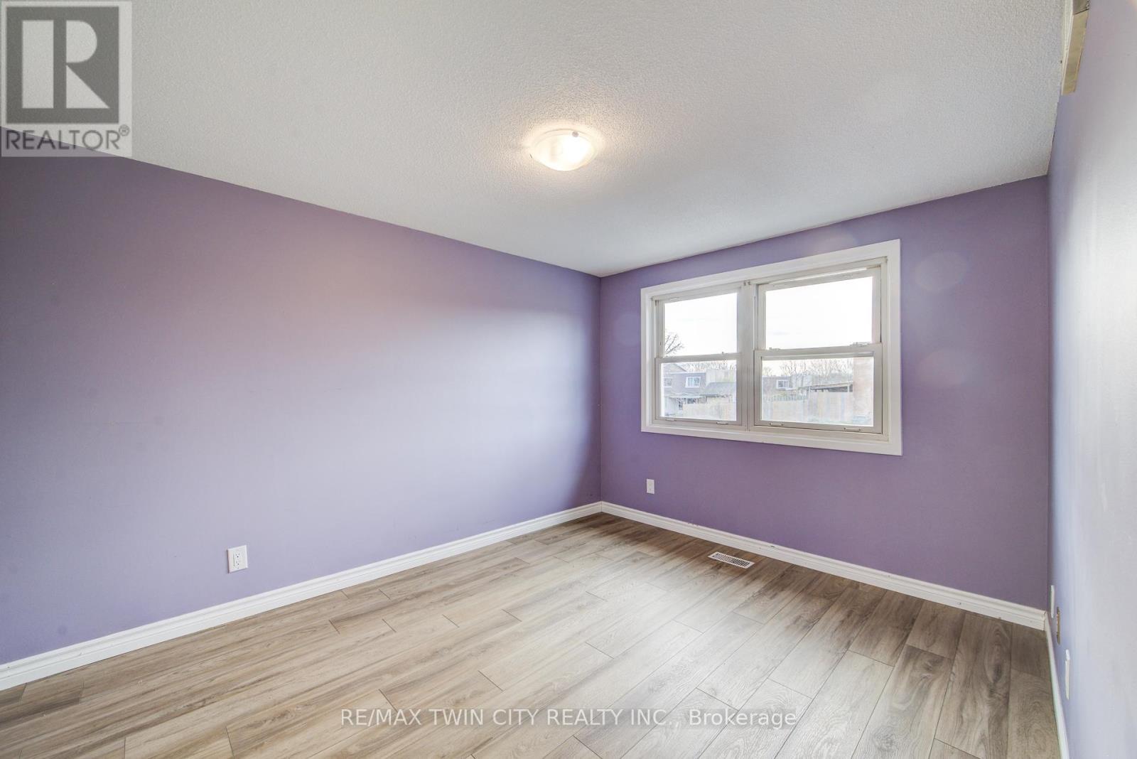 66 Charles Best Place, Kitchener, Ontario  N2M 5A3 - Photo 32 - X12562908