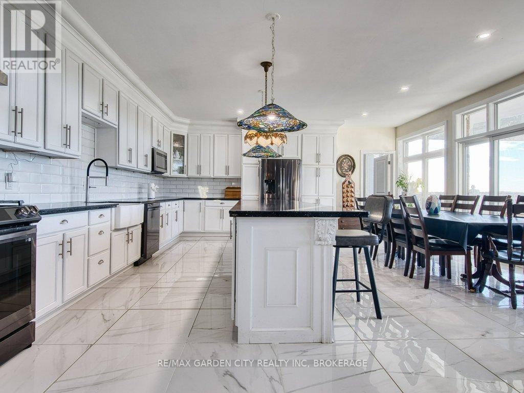 2400 Effingham Street, Pelham, Ontario  L0S 1C0 - Photo 13 - X12563130