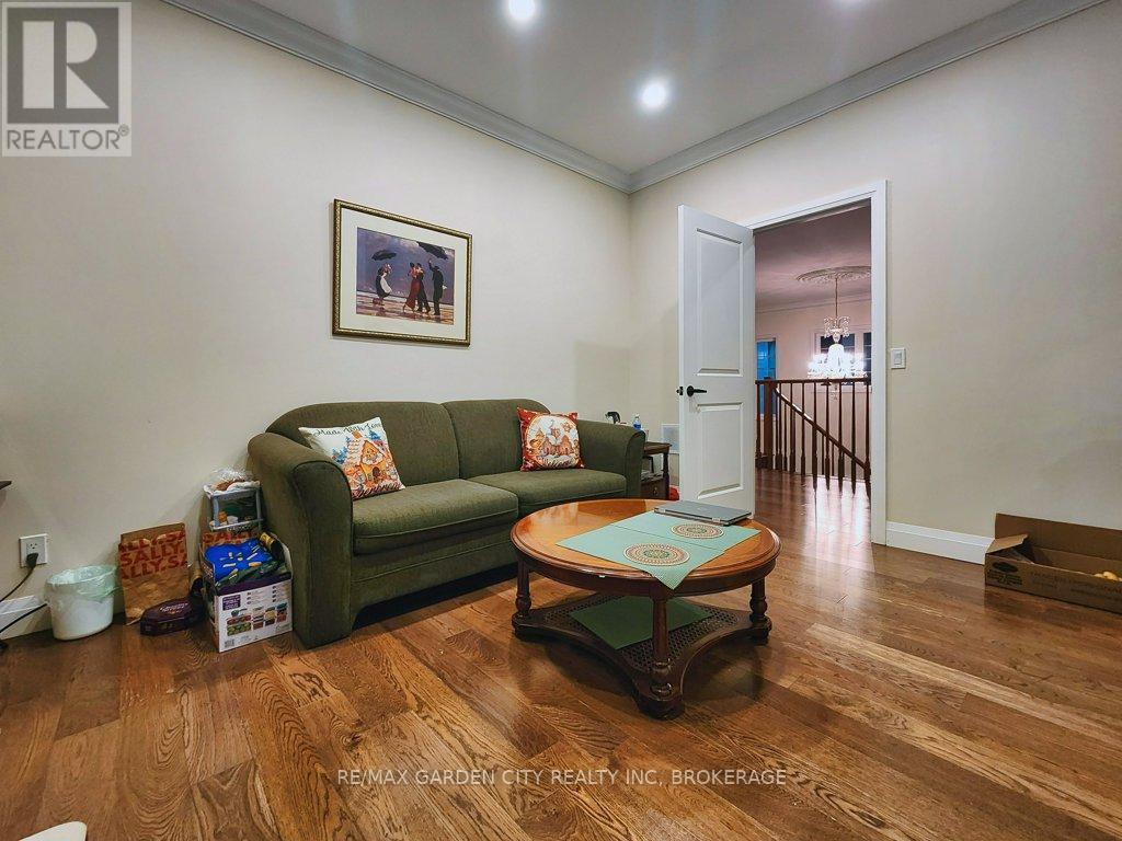 2400 Effingham Street, Pelham, Ontario  L0S 1C0 - Photo 25 - X12563130