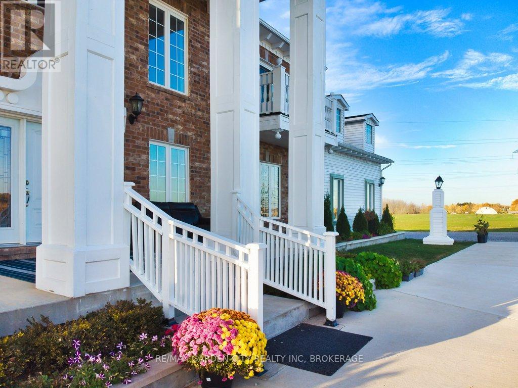 2400 Effingham Street, Pelham, Ontario  L0S 1C0 - Photo 3 - X12563130