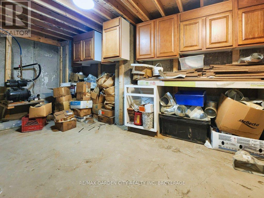 2400 Effingham Street, Pelham, Ontario  L0S 1C0 - Photo 34 - X12563130