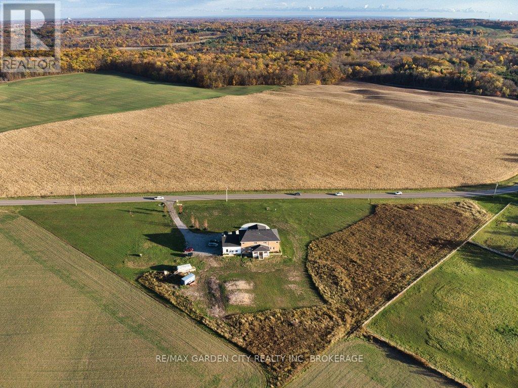 2400 Effingham Street, Pelham, Ontario  L0S 1C0 - Photo 36 - X12563130