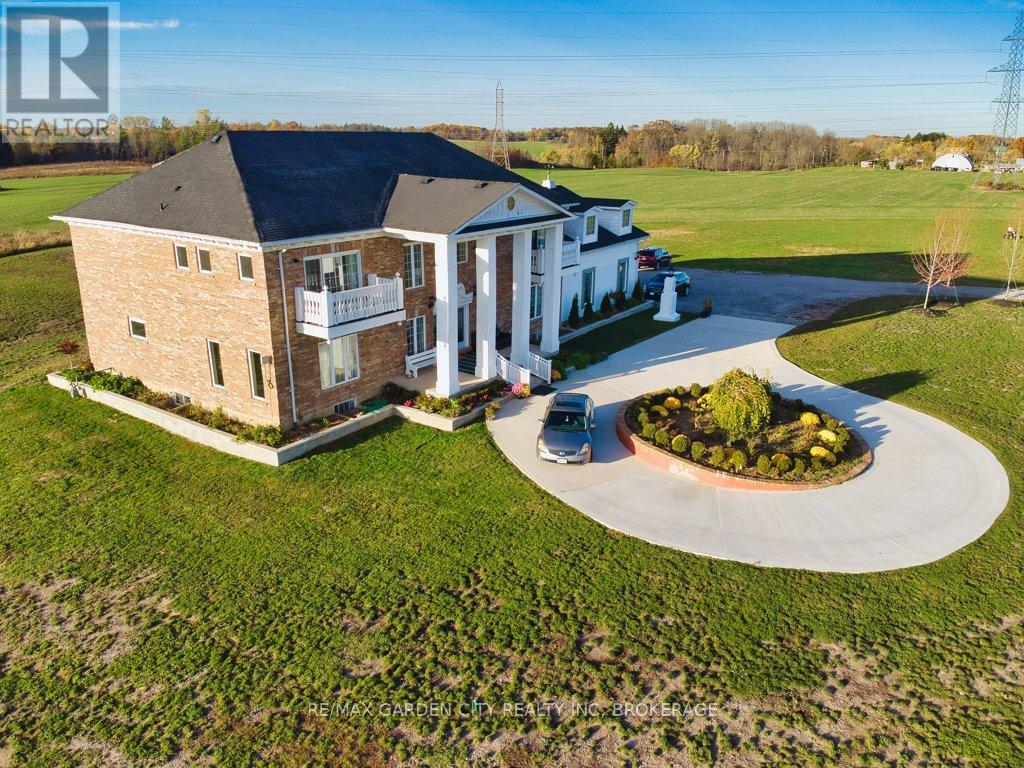 2400 Effingham Street, Pelham, Ontario  L0S 1C0 - Photo 38 - X12563130