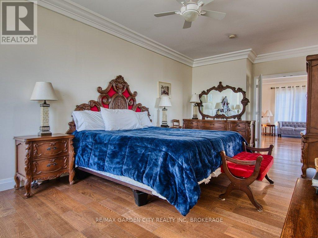 2400 Effingham Street, Pelham, Ontario  L0S 1C0 - Photo 9 - X12563130